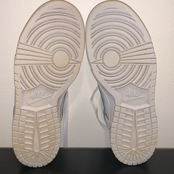 Nike Dunk Low.  2008.  Size 9.  Retro White Pure Platinum. - Picture 8 of 14